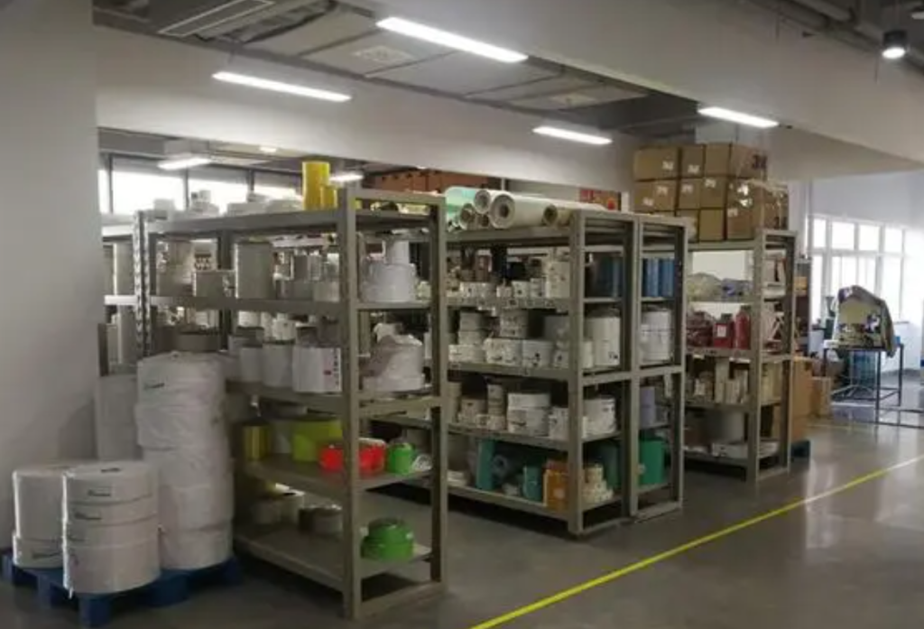 订单准时交付率与库存指标:生产计划管理的双重考量